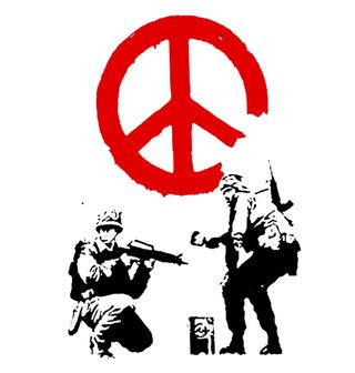 Obrázek 1 produktu Bavlněná taška Banksy "Soldiers painting Peace"