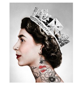 Obrázek 2 produktu Pánské tričko Potetovaná královna Alžběta II. (Velikost: 3XL)
