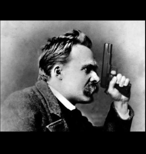Obrázek produktu Dámské tričko Friedrich Nietzsche s pistolí