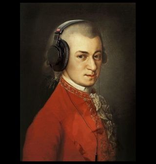 Obrázek 2 produktu Dámské tričko Mozart se sluchátkama