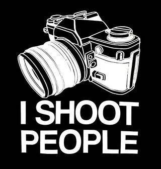 Obrázek 2 produktu Dětské tričko I shoot people "Fotím/Střílím lidi."