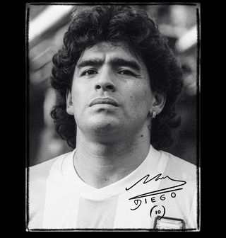 Obrázek 2 produktu Dámské tričko Fotbalista Diego Maradona