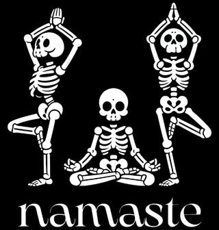 Obrázek 2 produktu Pánské tričko Tři Kostlivci Namaste