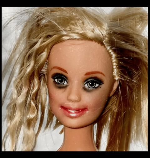 Obrázek produktu Dámské tričko Rozcuchaná Barbie po Párty