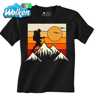 Dětské tričko Hiking při Západu Slunce.jpg